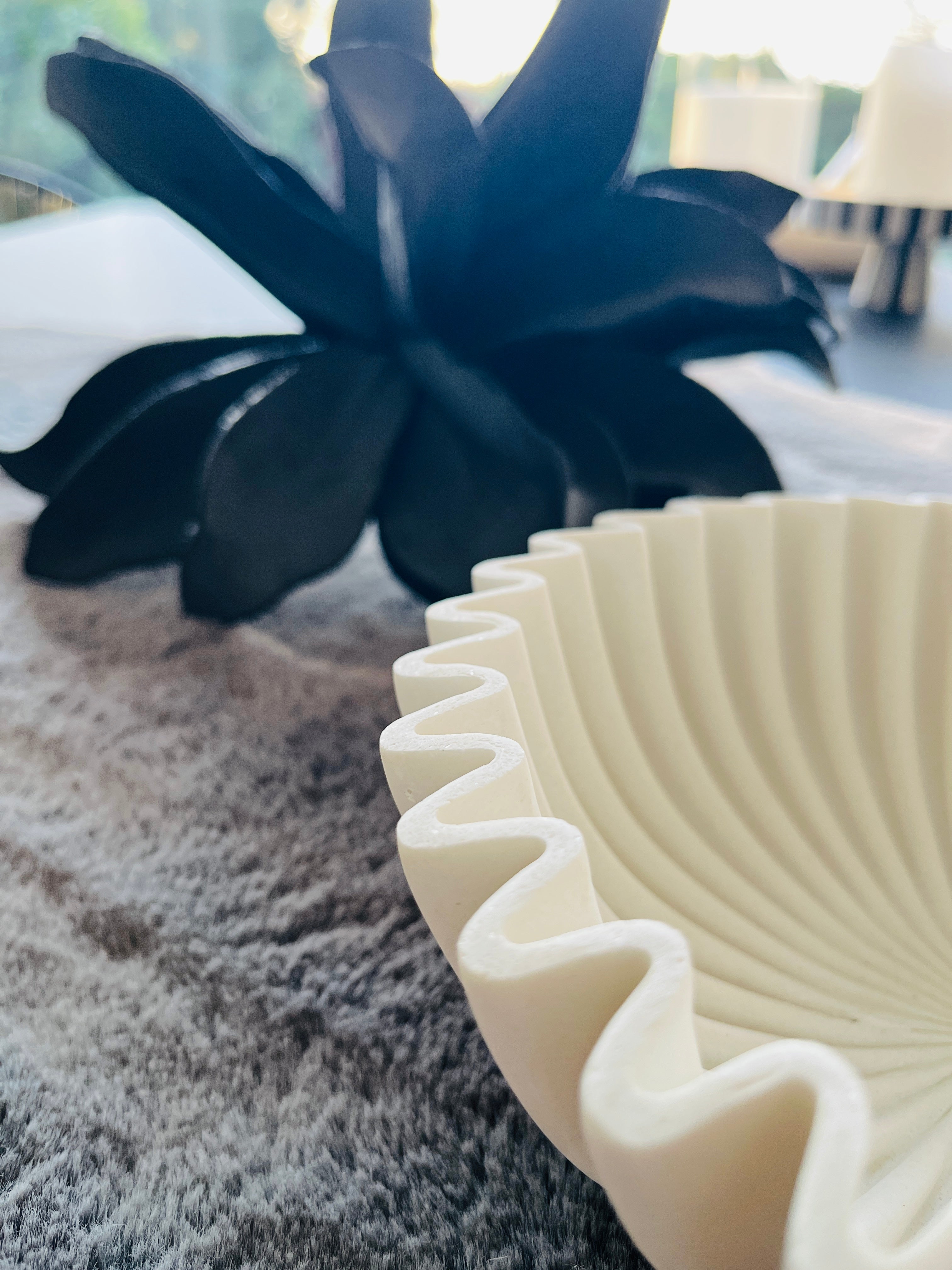 Schale Creme Fächerform